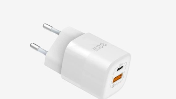 WiWU 33W Gan Fast Charger USB-C + QC3.0 Power Adapter